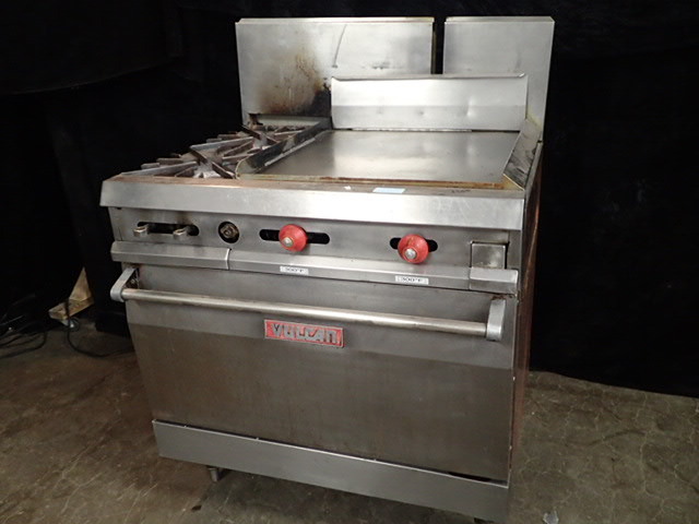 lot 3711 image: Vulcan 2 Burner Range and Oven with Flat Top