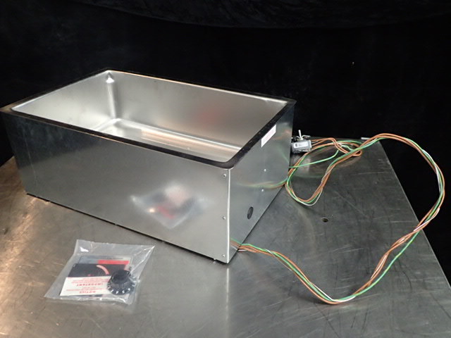 lot 3746 image: APW Wyott Food Warmer