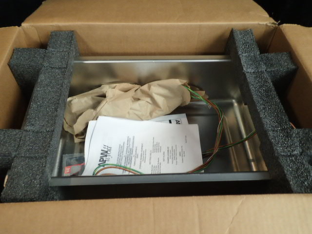 lot 3747 image: APW Wyott Food Warmer