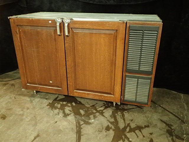lot 3752 image: Glastender Bar Back Cooler