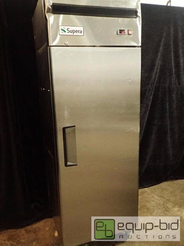 lot 3016 image: Supera 29 Solid Door Reach-In Refrigerator (R1R-1)