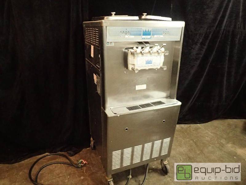 lot 3023 image: TAYLOR Model 339-33 Soft Ice Cream Machine