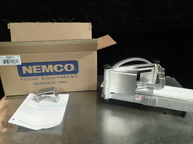 lot 3800 image: Nemco Tomato Slicer