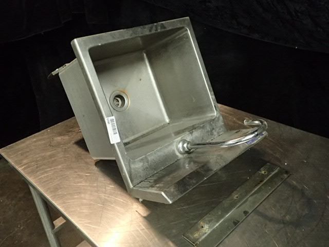lot 3823 image: Stainless Drop in Hand Sink