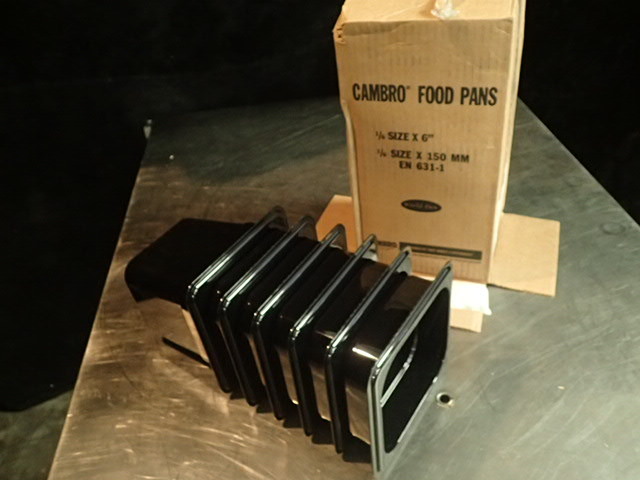 lot 3888 image: (6) 16 Size Cambro Food Pans