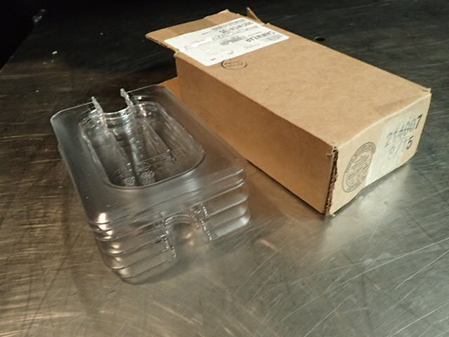 lot 3905 image: (6) 19 Size Cambro Food Pan Lids