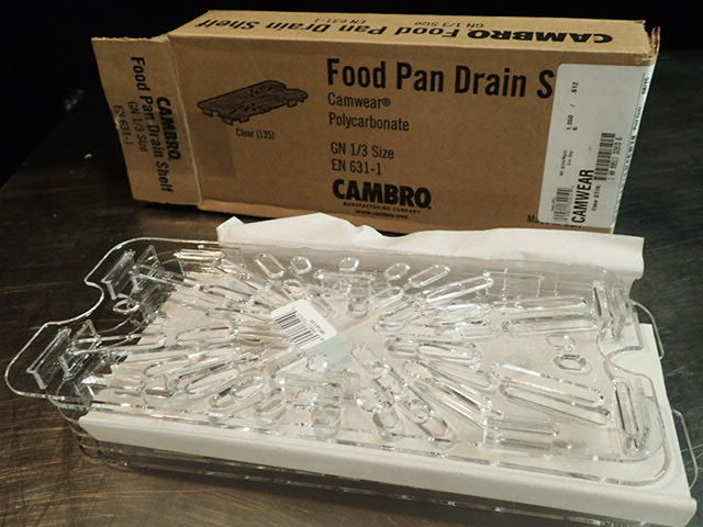 lot 3899 image: (6) 13 Size Cambro Food Pan Drain Shelves