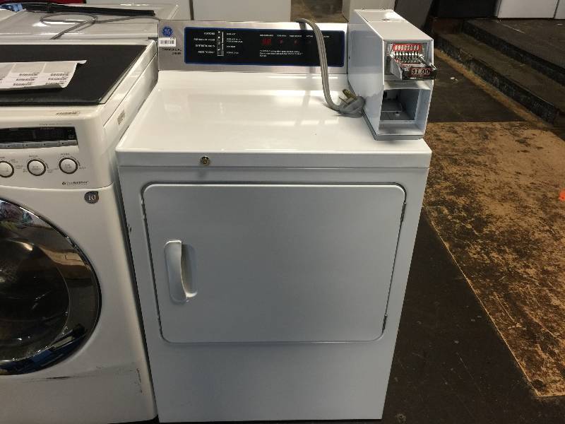 lot 8045 image: GENERAL ELECTRIC COMMERCIAL DRYER- COIN OPERATED