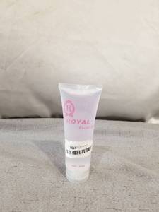 lot 17130 image: ROYAL FACIAL GEL