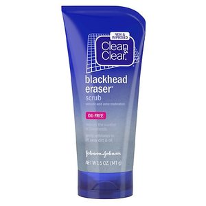 lot 17150 image: Clean & Clear Blackhead Eraser Facial Scrub with Salicylic Acid, 5 oz