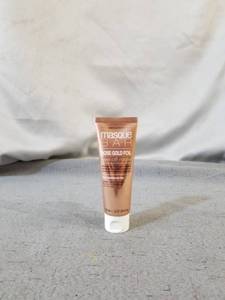 lot 17175 image: MASQUE BAR ROSE GOLD FOIL PEEL-OFF MASK 2.37 FL OZ