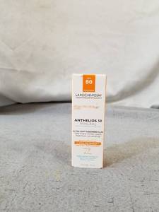 lot 17183 image: La Roche-Posay Anthelios Mineral Ultra Light Sunscreen SPF 50 1.7 floz EXP 1020