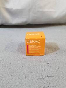 lot 87668 image: LIERAC Paris Anti-Aging Radiance Face Cream