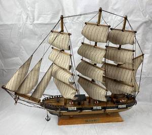 lot 9750 image: Beautiful Wooden Boat Model - PRIDE OF BALTIMORE II - Over 17 inches tall - Excellent Condition and Detailed