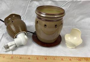 lot 9760 image: Scentsy Wax Warmer Plug In Style and also a table top wax warmer