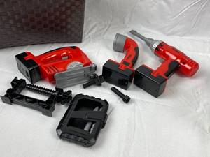 lot 9809 image: Kids Handyman Kit Toys w Storage Basket