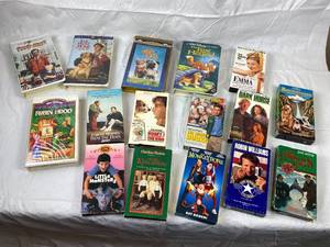 lot 9820 image: Lot of 16 VHS Movies