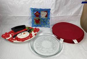 lot 9830 image: Awesome X-Mas Platters and Nice Set of 8 Red Placemats