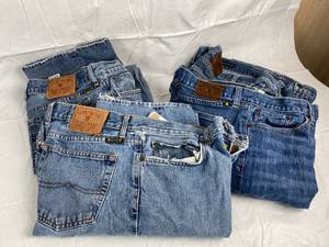 lot 9847 image: Lot of 4 Pairs of Lucky Brand Mens Jeans 38 &amp 36 waist x 32