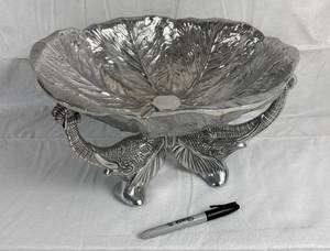 lot 9857 image: Gorgeous Metal bowl on a tri-footed Elephant Head and Trunk Base - Amazing Heavy and Big - see pics for Measurements
