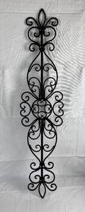 lot 9858 image: Wrought Iron Wall Decor - 3 Feet long - Very Versatile can hang either way Matching Piece on Lot# 9768