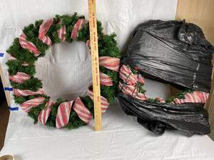lot 9876 image: Pair of Large Matching, Lighted Christmas Wreaths - VERY NICE