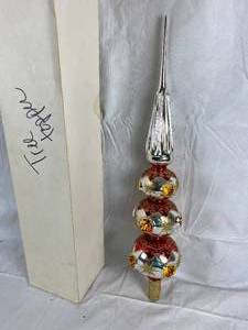 lot 9877 image: Elegant Glass X-Mas Tree Spire - Czechoslovakian Christopher Christopher Radko Christmas Bulb Style Tree Topper w original box - Highly Collectible