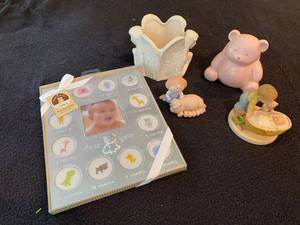 lot 9913 image: Lot of Baby Items - Month Count Picture Frame (NEW) INARCO Pink Bear, Bumpkins Figurine, and more