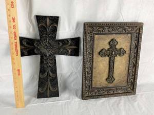 lot 9915 image: Religious Cross Wall Hanging and Framed Picture - Very Stylish