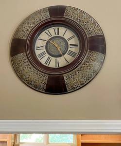 lot 9086 image: Large 3 FOOT decorative wall clock - High Style