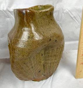 lot 9649 image: Freestyle Stoneware Vase - Excellent Style