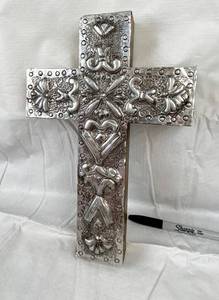 lot 9667 image: Unique Wooden Cross Wall Hanging w metal inlay on front - cool