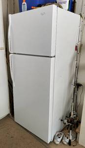 lot 9699 image: Nice Whirlpool RefrigeratorFreezer - 18cuft - Clean Works Great  See pics for details (contents not included)