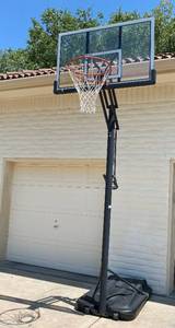 lot 9706 image: Basketball Goal - Elite Brand, Adjustable Height, Portable w Base - Very Nice - See pics Basket Ball