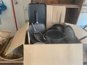 lot 9712 image: Lot of High End Cooking Pans - Some have been used more than others but these would be amazing for the RV for Camping