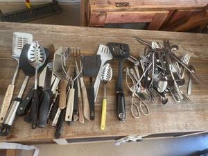 lot 9714 image: Big Lot of Kitchen Utensils and Silverware - Great for those just starting out Everything is here