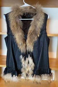 lot 9934 image: Ladies Real Fur Trimmed Vest by Love Token - Size M - see pics for details - Perfect Condition