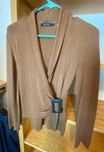 lot 9978 image: Ladies Knit Fashion Sweater by Nie  Zoe - size Medium - Like New Great Style