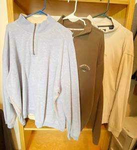 lot 9983 image: Lot of 3 Tommy Bahama Long Sleeved Sweater Shirts - Size XL
