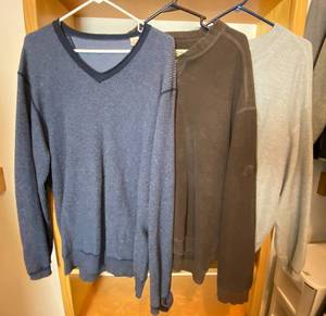 lot 9984 image: Lot of 3 Tommy Bahama Long Sleeved Sweater Shirts - Size XL