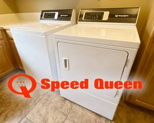 lot 151 image: Commercial SPEED QUEEN Heavy Duty Electric Clothes Dryer - Very Nice &amp Clean Works great DR7000WE