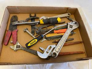 lot 3250 image: Lot of Tools