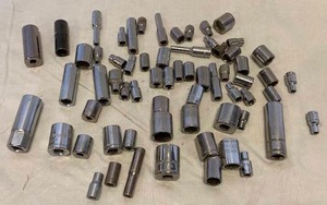 lot 3256 image: Big Lot of Mechanics Sockets