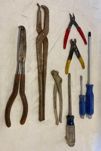 lot 3258 image: Nice Lot of Tools
