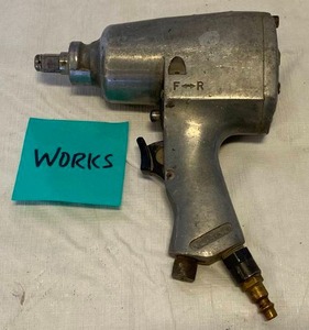 lot 3275 image: Campbell Hausfeld Pneumatic Impact Gun - Works