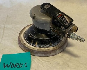 lot 3295 image: Central Pneumatic DA Palm Sander - Works