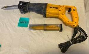 lot 3305 image: Dewalt DWE304 Reciprocating Saw - With Extra Blades - Works