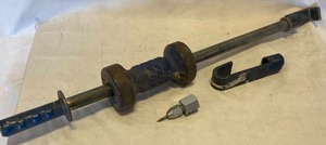 lot 3307 image: Professional Auto Body Dent Puller