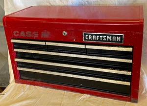 lot 3324 image: Craftsman - 6 Drawer - Chest Top Tool Box - Full of Tools