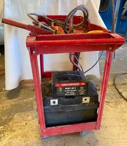 lot 3328 image: Kansas 12v Battery Powered Dentpuller - MK V - With Metal Cart